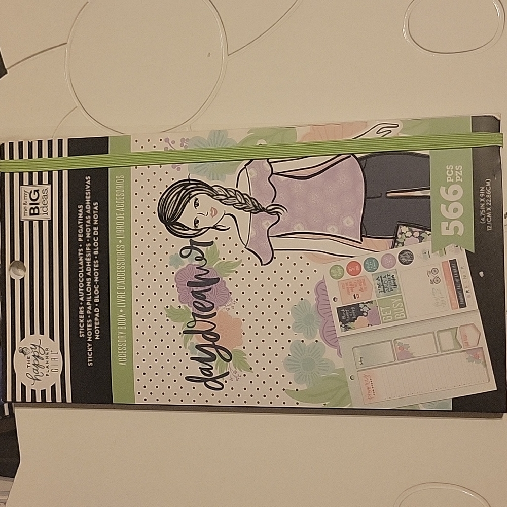 Happy Planner Accessory Book - Daydreamer